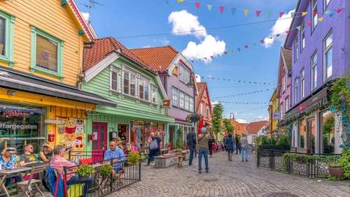 Fargerike hus i Fargegaten i Stavanger
