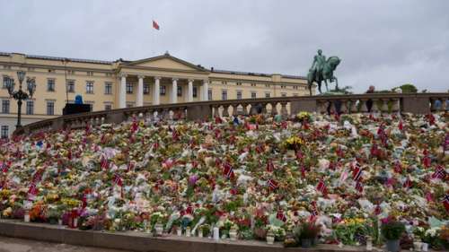 Rosehav foran Slottet i Oslo