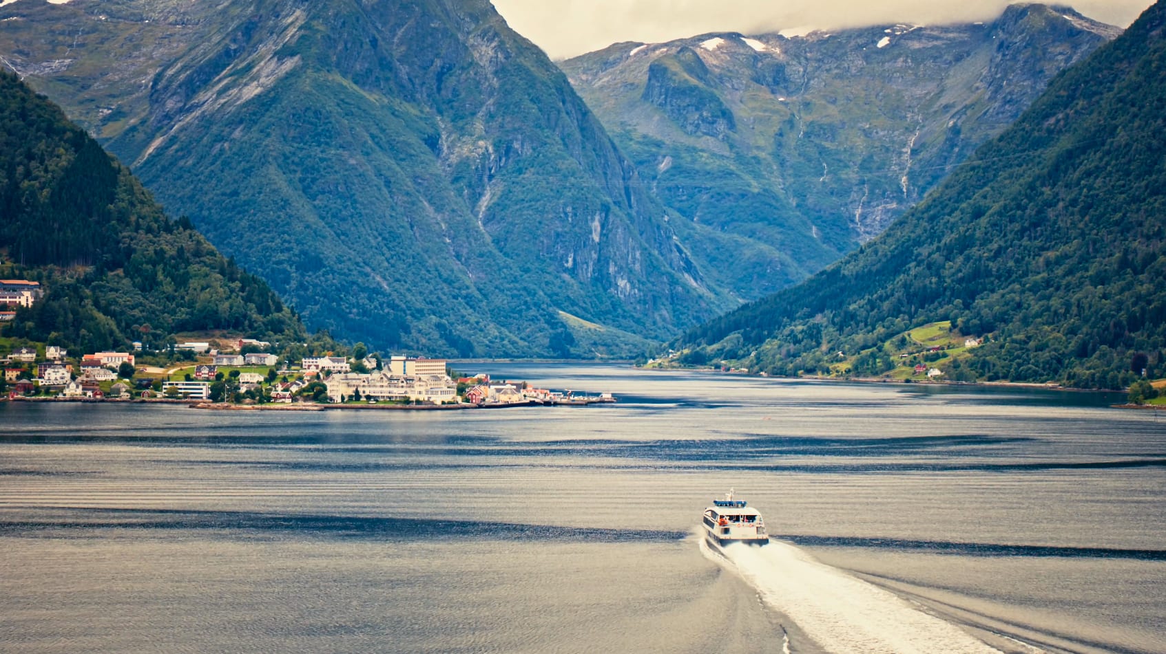Cruise in Sognefjord and Balestrand