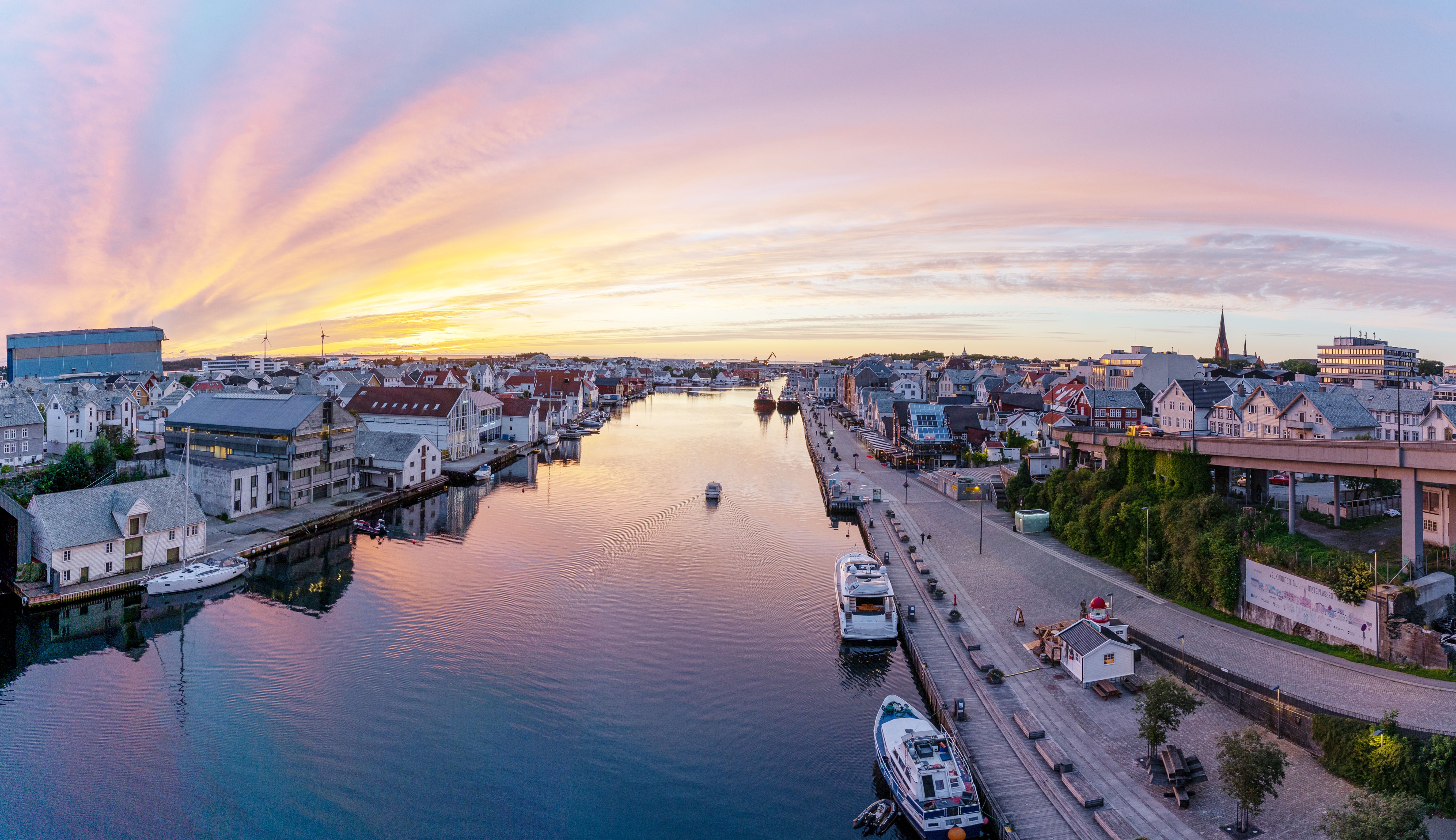  Smedasundet port in Haugesund.