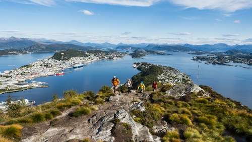 Mountain hike on the city mountain in Ålesund.