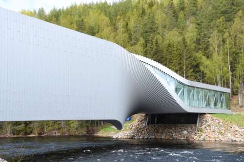 The Twist across the Randselva river at Kistefos.