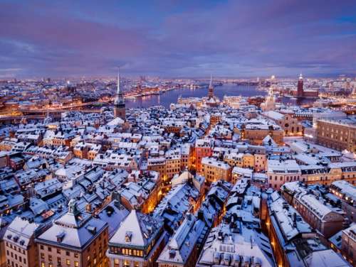 Gamla stan Stockholm under vintertid från fågelperspektiv